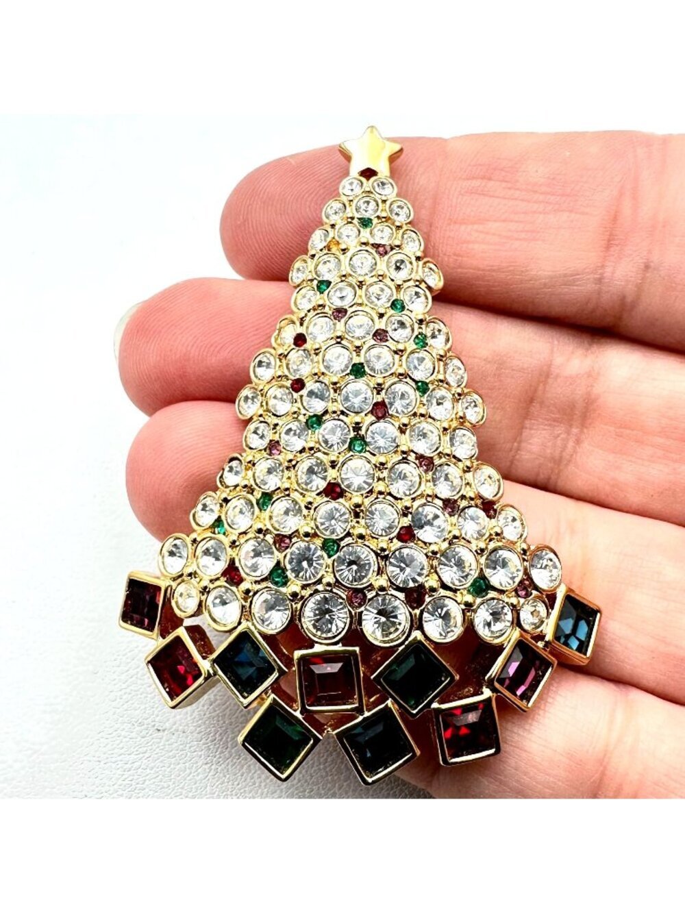 Swarvoski Swan Hallmark 1999 Christmas Tree Brooch Pin Crystal Gold Plated